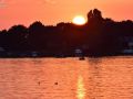 2022 07 18 21.30.36 DSC 3145 ondergaande zon bij de mookerplas